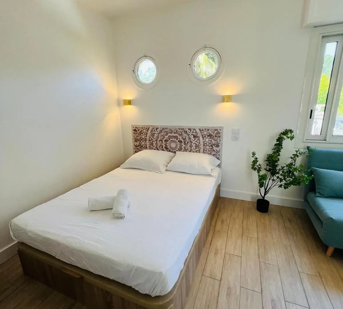 Seaside Studio With Terrace And Free Parking - Beach 2 Min Walk Villeneuve-Loubet Appartement